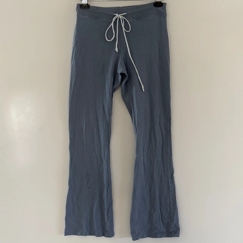 Brandy Melville Yoga Flare Pants Womens Medium Blue Gray Drawstring - Picture 2 of 8